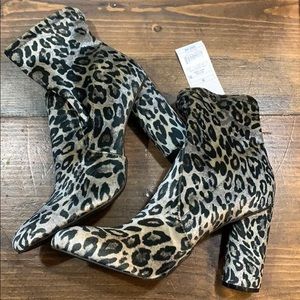 A New Day Womens Norma Leopard Print Boots Sz 9.5